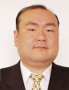 金 容必